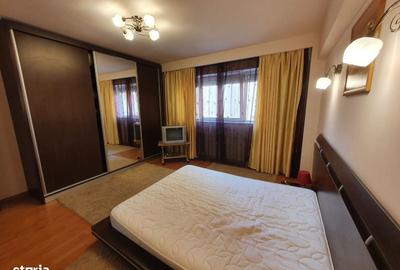 Apartament cu 3 camere decomandat în Drumul Taberei