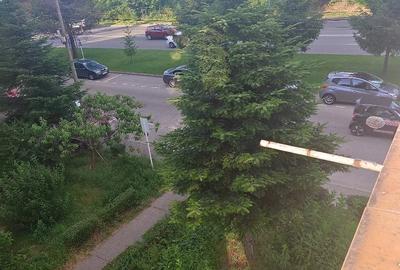 Apartament cu 3 camere decomandat în Popa Șapcă