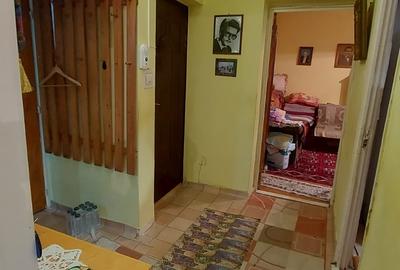 Apartament cu 2 camere decomandat, mobilat în Mazepa 2