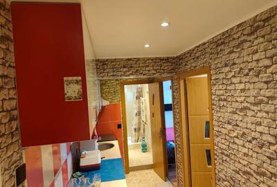 Apartament cu 2 camere decomandat în Titan - 1