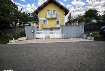 Casă cu 4 camere în Moșna