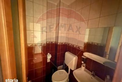 Apartament cu 3 camere decomandat în Central - 9