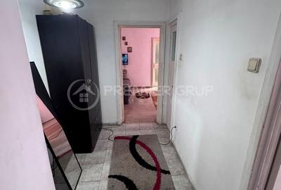 Apartament cu 2 camere nedecomandat în Podu Roș