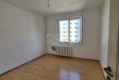 Apartament cu 3 camere decomandat în Basarabia