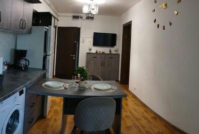 Apartament cu 2 camere semidecomandat în Central - 1