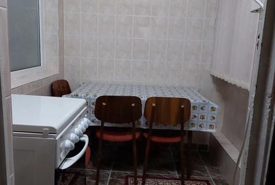 Apartament cu 3 camere decomandat în Trivale - 7
