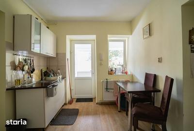 Casă cu Teren 556 Mp în Cernatu - 4