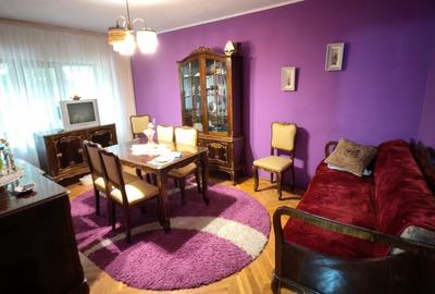 Apartament cu 3 camere decomandat în Siderurgiștilor