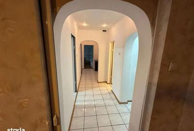 Apartament cu 3 camere decomandat în Obor - 4