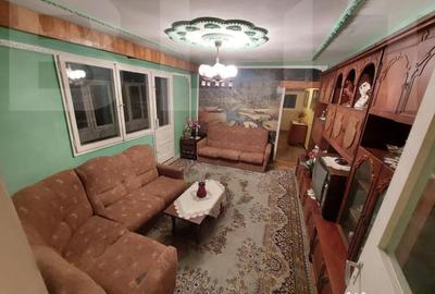 Apartament cu 3 camere semidecomandat în Central