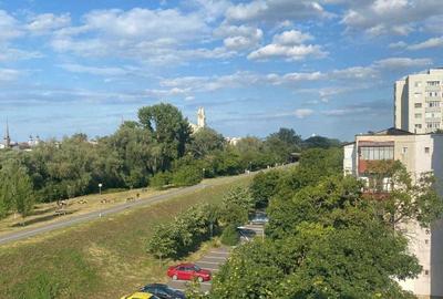 Apartament cu 3 camere decomandat în Micro 16 - 5