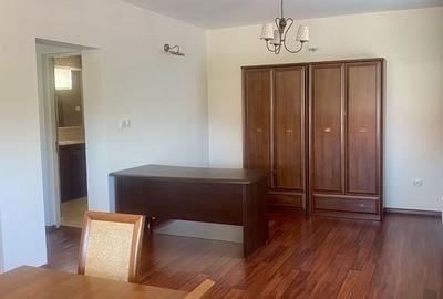 Apartament cu 3 camere în Europa