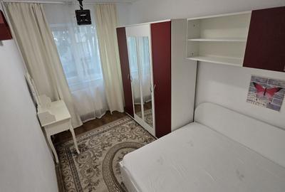 Apartament cu 3 camere semidecomandat în Central - 2