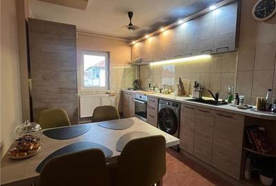 Apartament cu 3 camere decomandat, mobilat în Timocului-Șaguna - 12