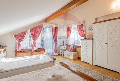 Casă individuală cu 11 camere cu Teren 1300 Mp în Schei - 20
