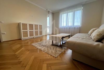 Apartament cu 3 camere, mobilat în Trei Stejari