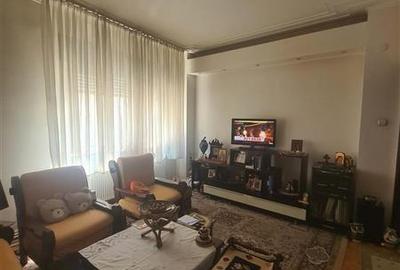 Apartament cu 4 camere circular în Unirii