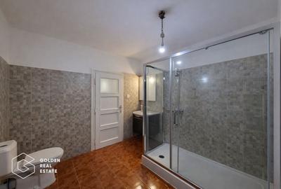 Casă individuală cu 9 camere cu Canalizare în Central - 12