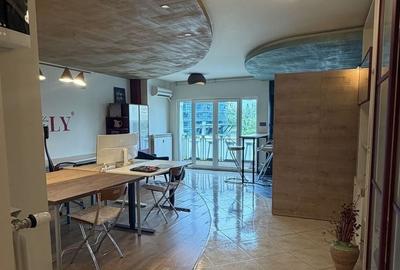 Apartament cu 3 camere, mobilat în Centrul Civic