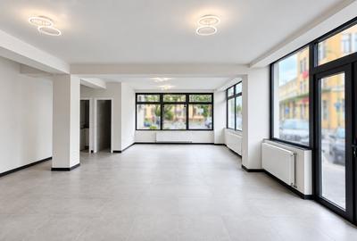 Spațiu comercial, de 70 mp, în Central