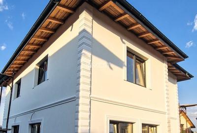 Casă cu 5 camere cu Teren 333 Mp în Rediu - 3