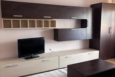 Apartament cu 2 camere decomandat în Soarelui