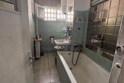 Apartament cu 2 camere nedecomandat în Central