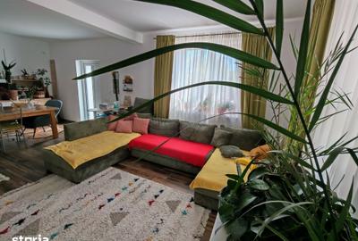 Casă cu 4 camere cu Teren 300 Mp în Agigea