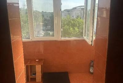 Apartament cu 3 camere decomandat în Buzaului - 3