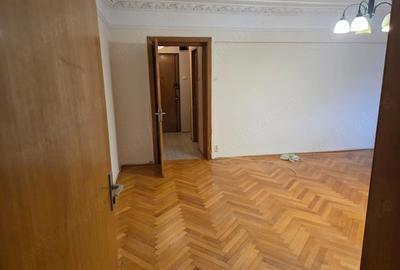 Spațiu comercial, de 16 mp, în Drumul Taberei