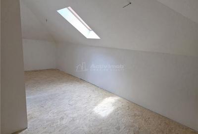 Casă cu 4 camere în Tunari