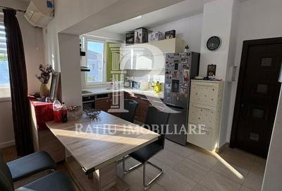 Apartament cu 3 camere decomandat în Decebal - 2