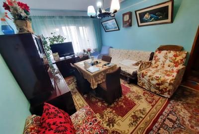 Apartament cu 3 camere semidecomandat, mobilat în Podu Roș - 6