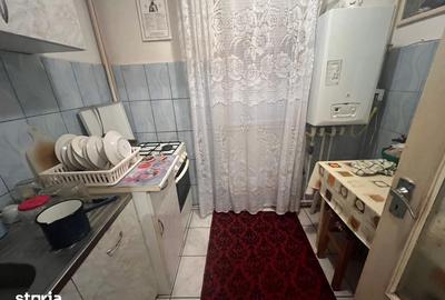 Apartament cu 3 camere în Micro 38