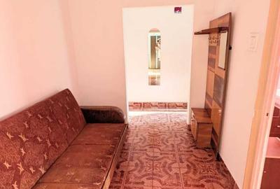 Apartament cu 2 camere decomandat în Titan