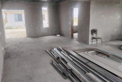 Casă cu Teren 500 Mp în Cihei - 10