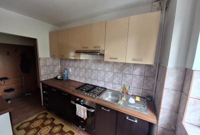 Apartament cu 3 camere semidecomandat în Dacia - 3