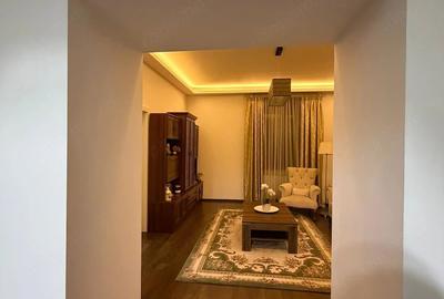 Apartament cu 3 camere decomandat în Central - 2