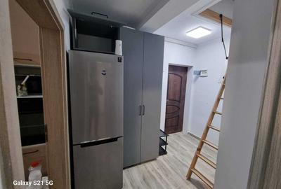 Garsonieră decomandată în Central