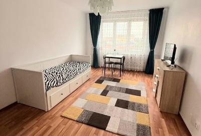 Garsonieră decomandată în Central - 1