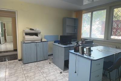Apartament cu 3 camere în Abator - 2