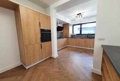 Penthouse cu 5 camere decomandat în Băneasa - 4