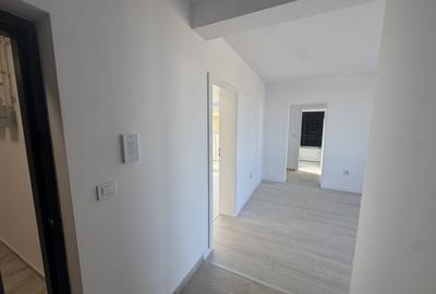 Apartament cu 3 camere decomandat în Giroc
