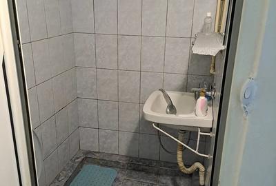 Garsonieră semidecomandată în Berceni - 2