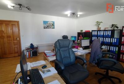 Casă individuală cu 6 camere cu Canalizare în Bucovina - 9