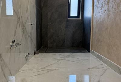 Casă cu 4 camere în Mărăcineanu - 8