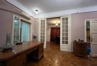 Apartament cu 12 camere semidecomandat, mobilat în Parcul Carol - 13