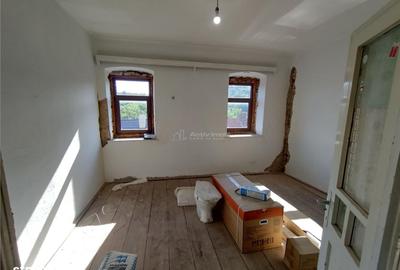 Casă cu 3 camere în Steierdorf