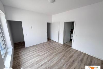 Casă cu 4 camere în Cetate