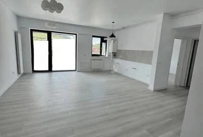 Apartament cu 2 camere decomandat în Precista